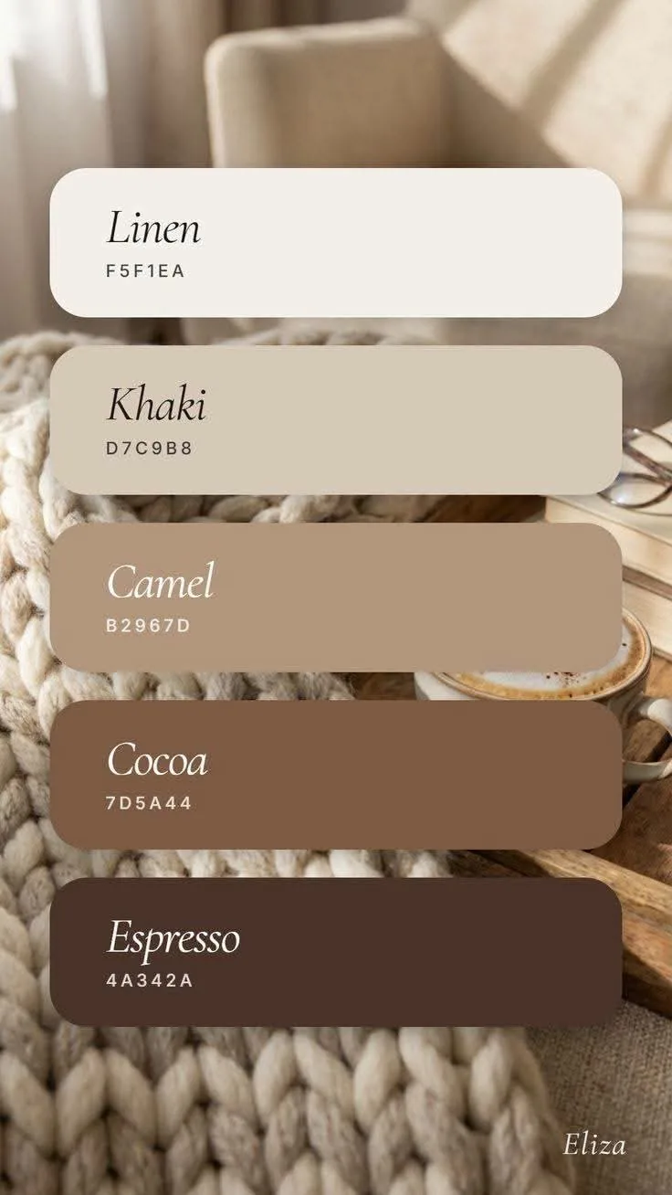 Kleurenwaaier met de tinten linnen, khaki, camel, cocoa en espresso op een grof gebreid plaid